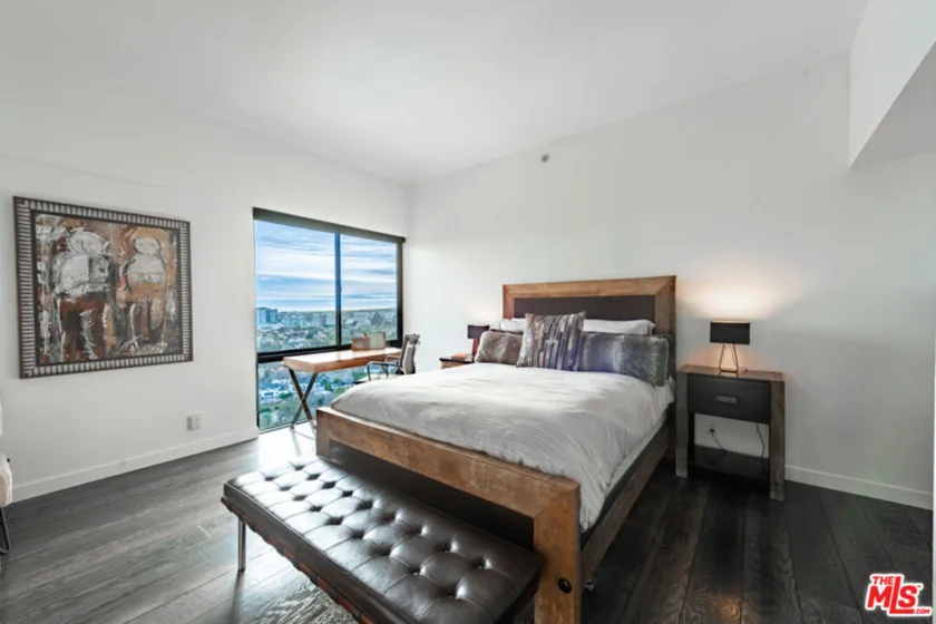 10445 Wilshire Boulevard #1905 photo 55