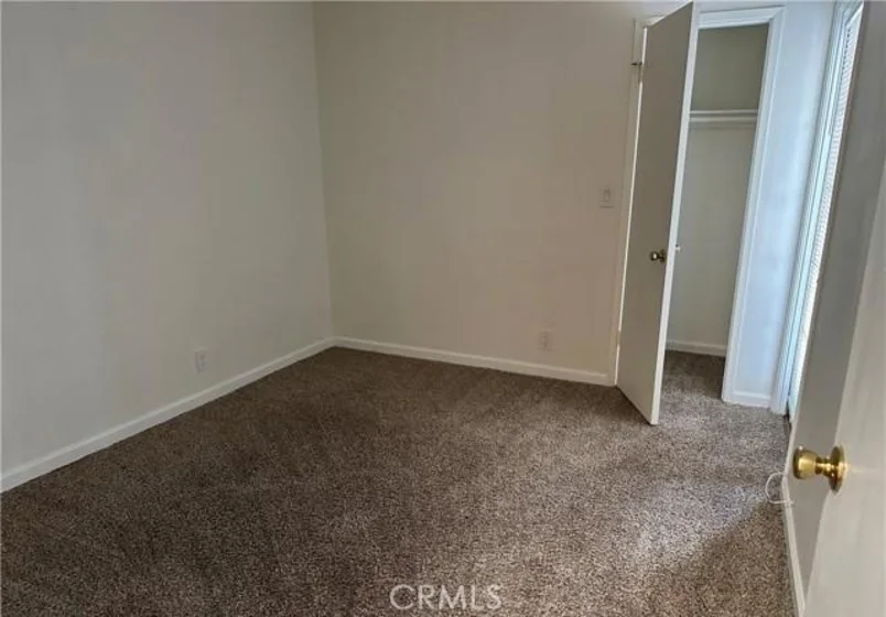 3565 Linden Avenue photo 5
