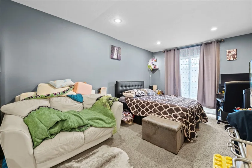 7035 Woodley #205 photo 14