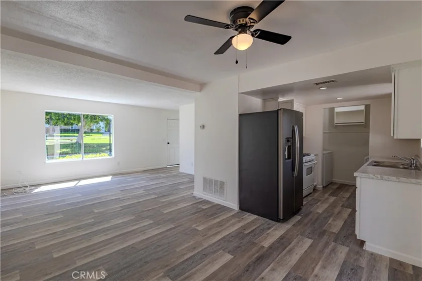 3485 Columbia photo 5