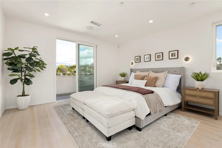 2311 Cove photo 9