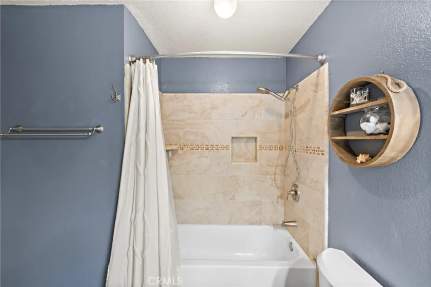 22278 Redwood Pointe #5H photo 15