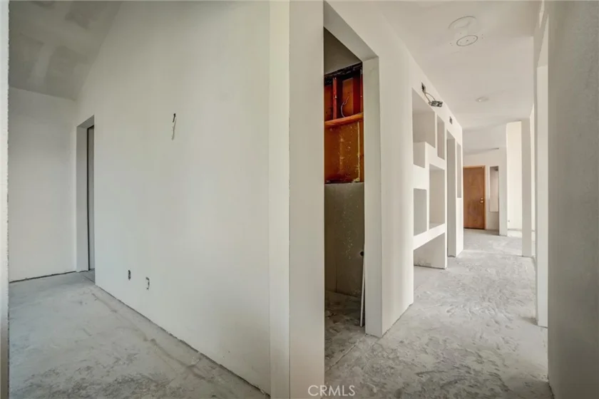 4791 Lago Drive #200 photo 25