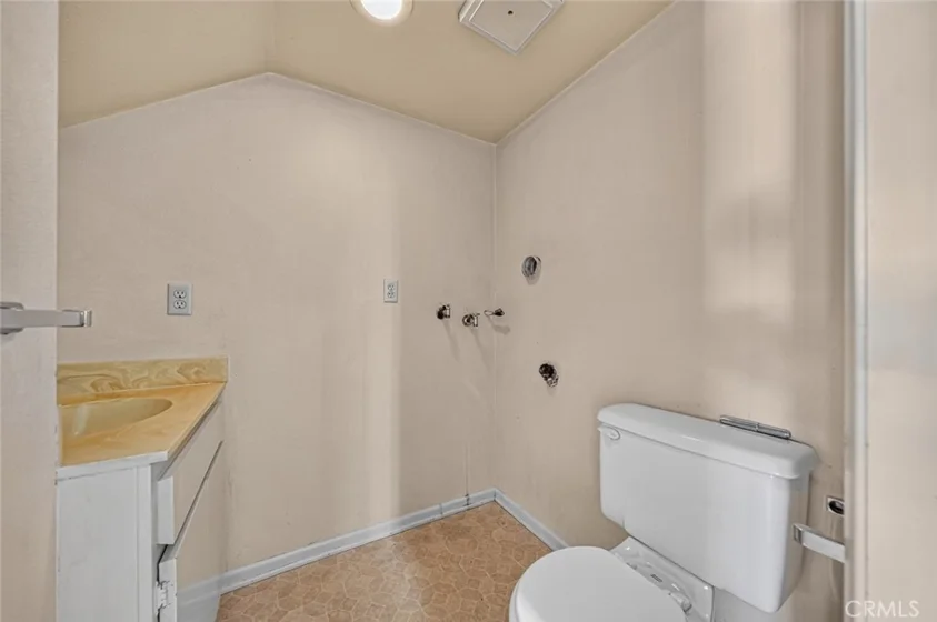 1137 N Maryland Ave #4 photo 20