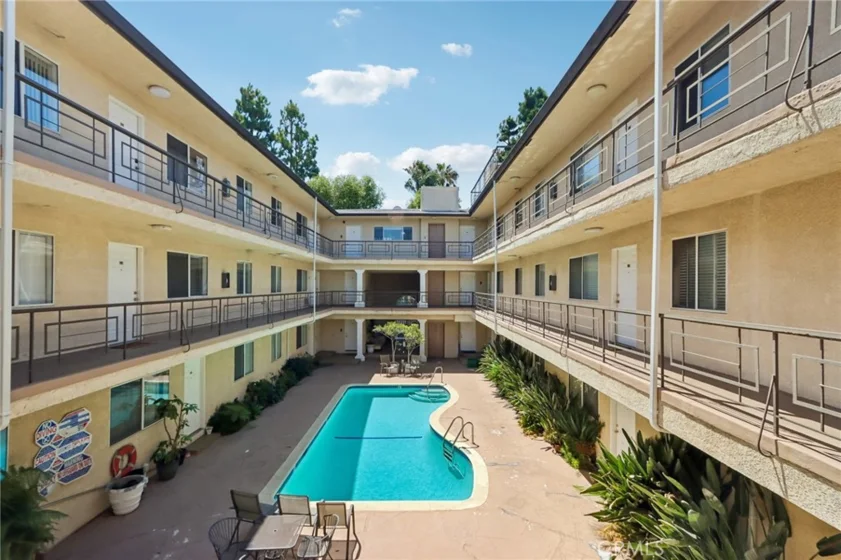 4358 Mammoth Avenue #14 photo 19