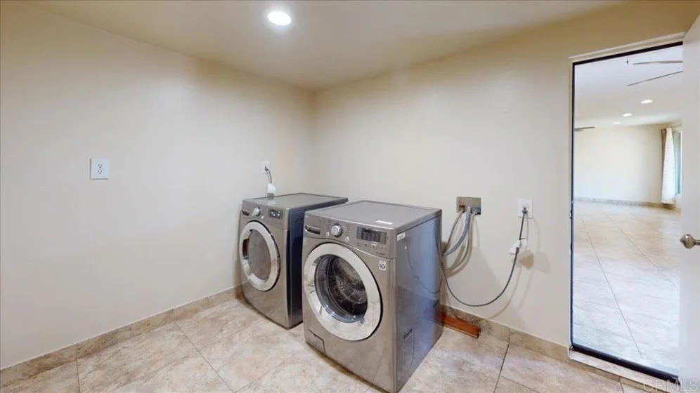 559 Oakdale Lane #C photo 7