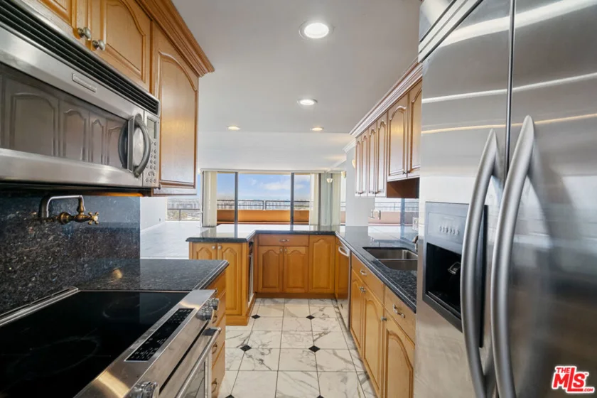 4314 Marina City Drive #1118 photo 15