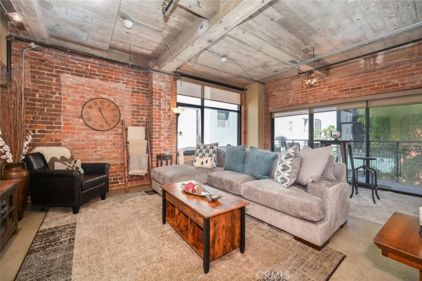 835 Locust Avenue #414 photo 1