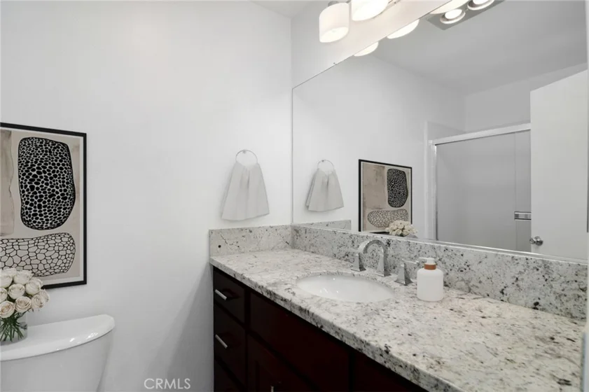 5400 Lindley Avenue #101 photo 11