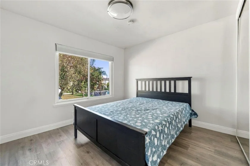 4435 Larwin photo 17