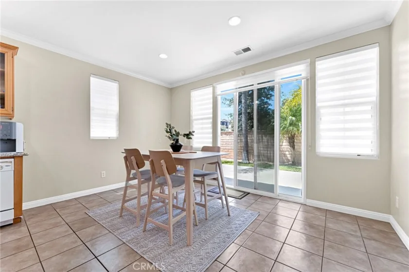 4244 Windspring photo 15