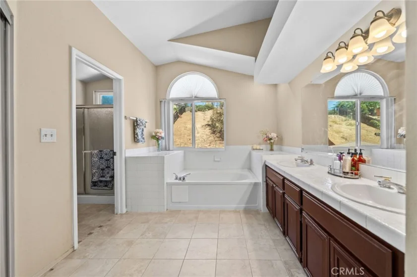 40661 Symeron Way photo 20