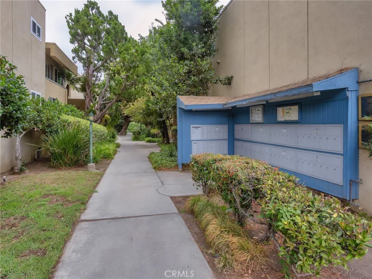 11138 Aqua Vista Street #18 photo 25