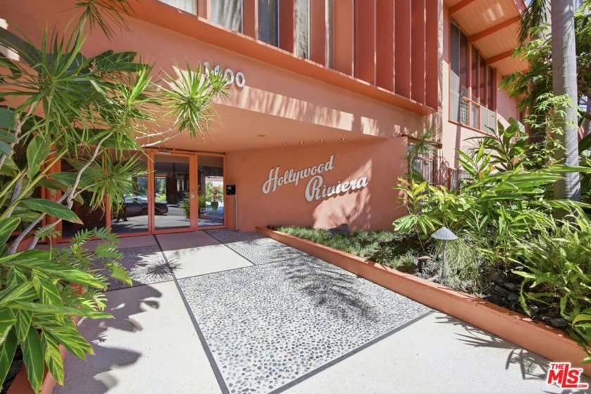 1400 N Hayworth Avenue #2 photo 22