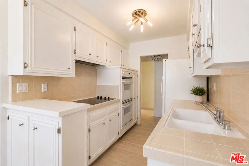 404 San Vicente Boulevard #204 photo 9