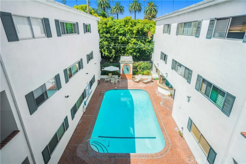 521 Montana Avenue #211 photo 21