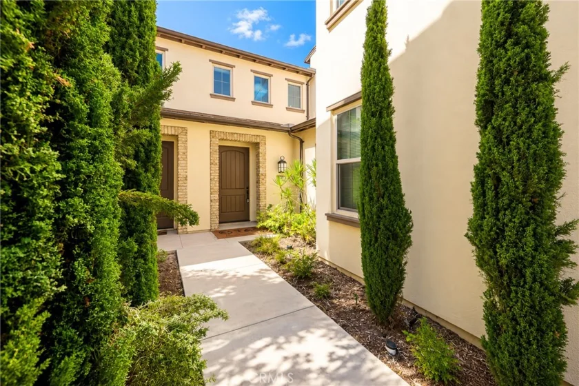 106 Bishop photo 44