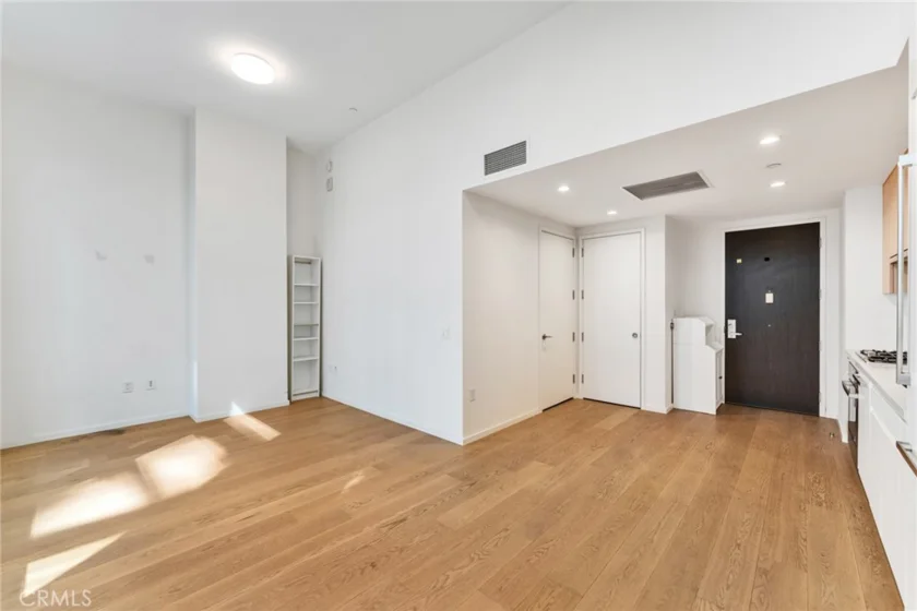 877 Francisco Street #805 photo 24
