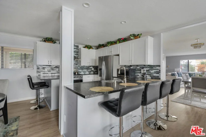 845 W 19th Street #1 photo 30