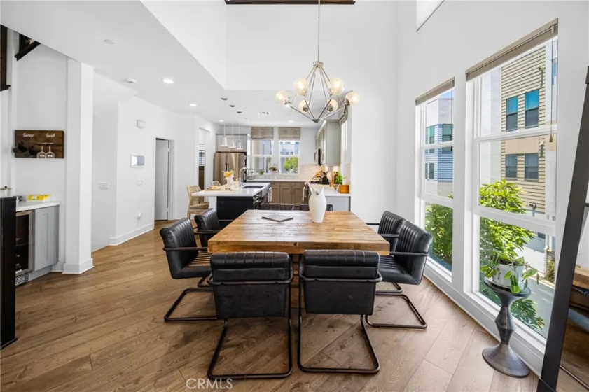 1687 Grand View photo 9