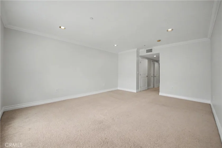 1878 Greenfield Avenue #204 photo 18