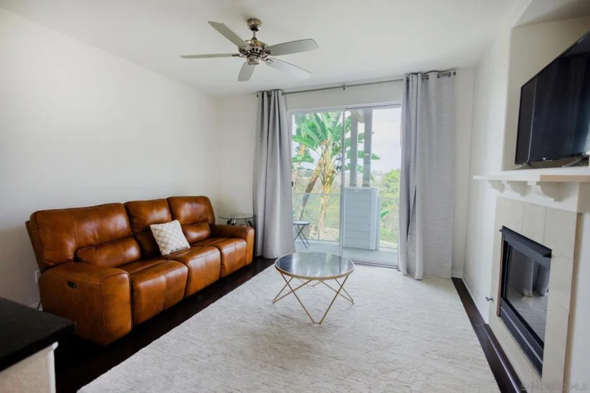 810 Harbor Cliff Way #230 photo 12