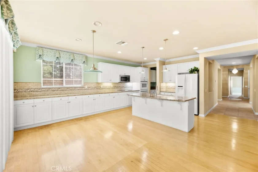 39894 Camden Court photo 22