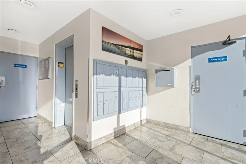 1100 Euclid #113 photo 37