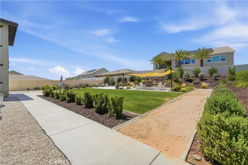 39522 Caladium Drive photo 41