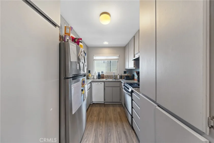 23345 La Crescenta photo 6