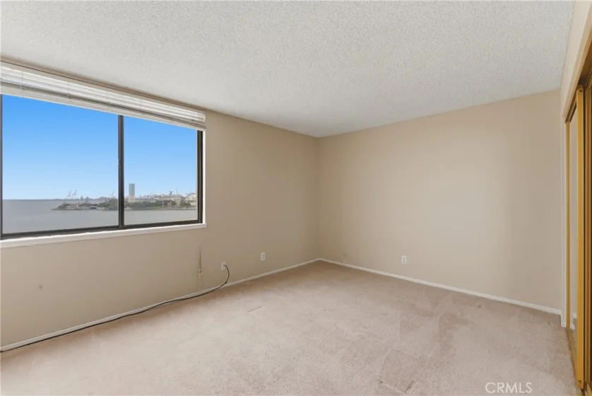 1140 E Ocean photo 35