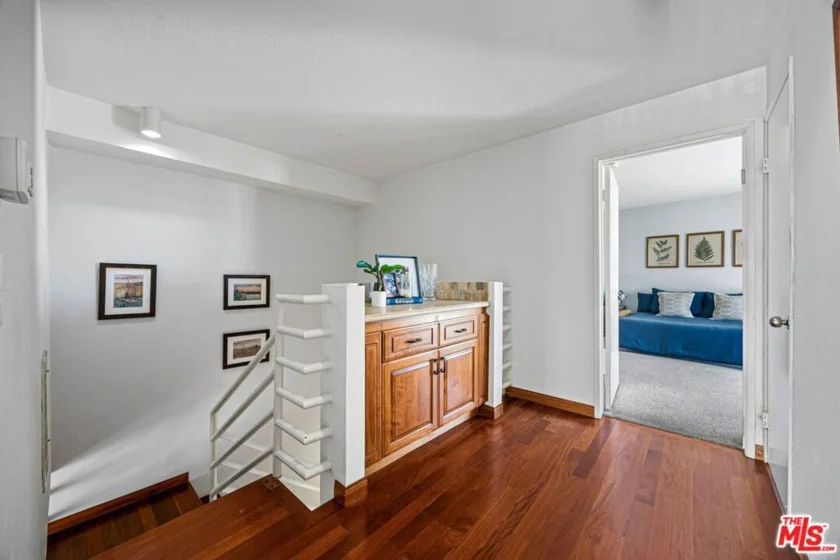 4549 Haskell Avenue #1 photo 15