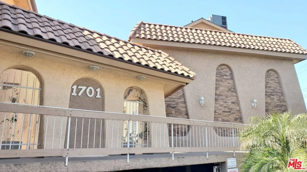 1701 Scott Road #111 photo 1