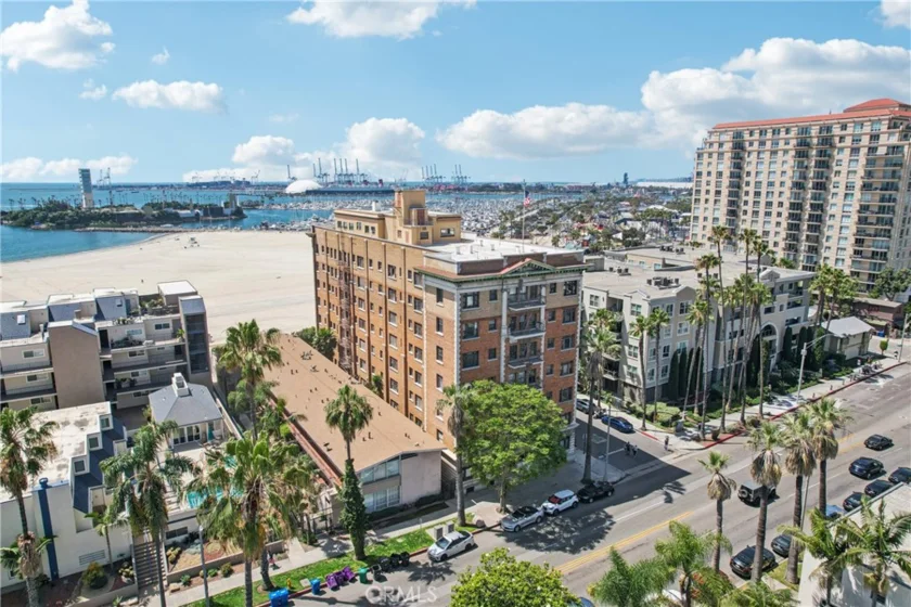 1030 E Ocean Boulevard #401 photo 9