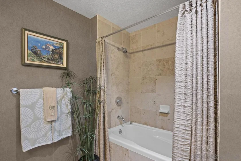 1205 Pacific Hwy #3101 photo 56