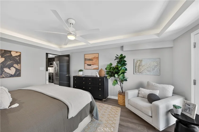 2601 E Ocean #807 photo 5