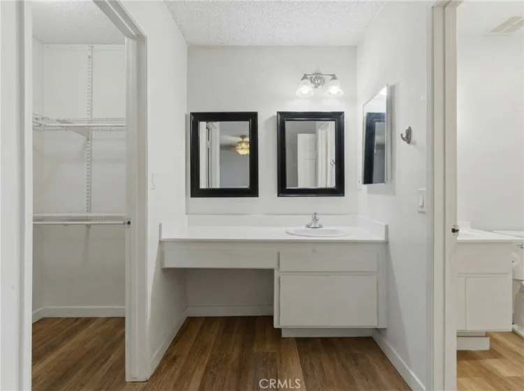7085 Fulton photo 16