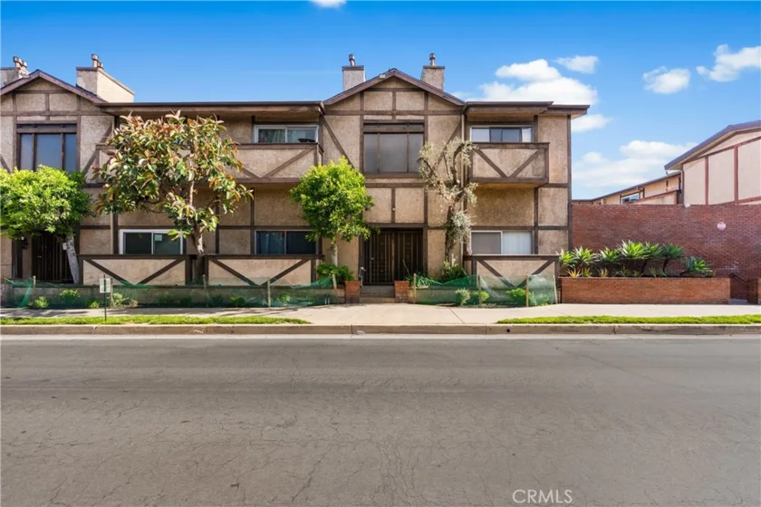 5500 Lindley #106 photo 28