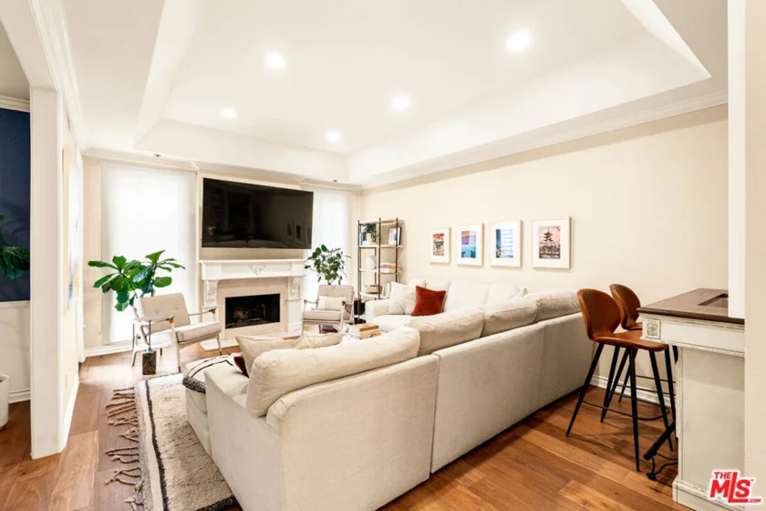 1370 Kelton Avenue #106 photo 7