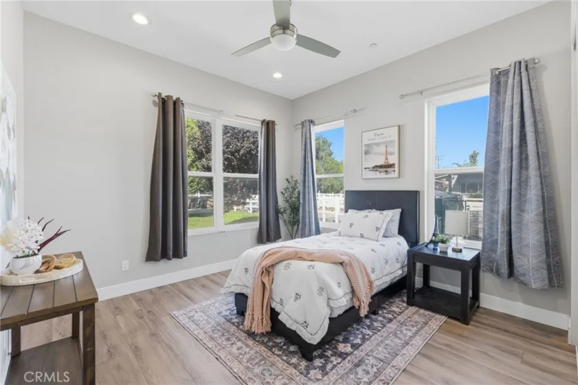 24940 Hayes photo 46