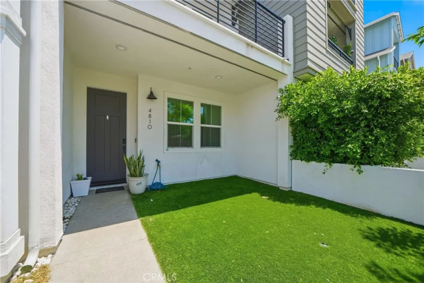4810 Long Beach photo 24