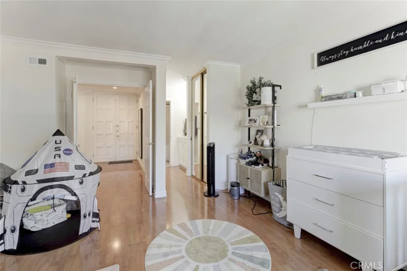5334 Lindley Avenue #337 photo 32