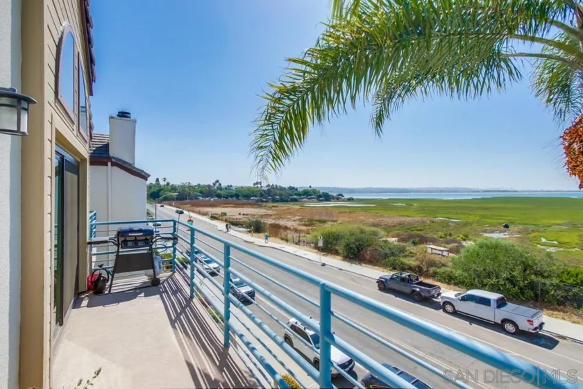 2050 Pacific Beach Drive #301 photo 1