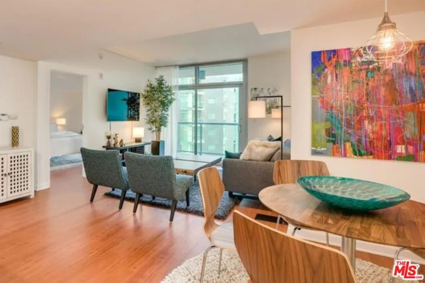 13700 Marina Pointe Drive #1526 photo 13