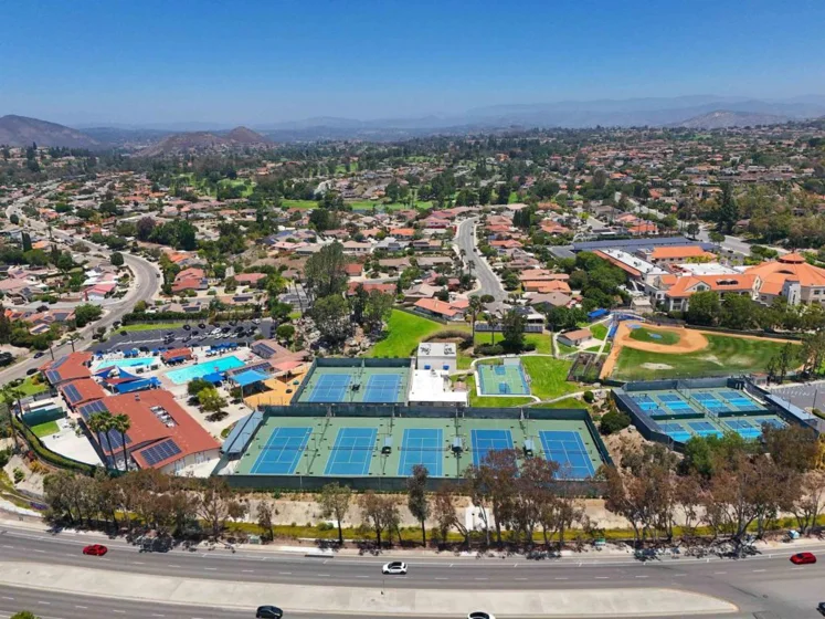 12140 Rancho Bernardo Drive #B photo 22