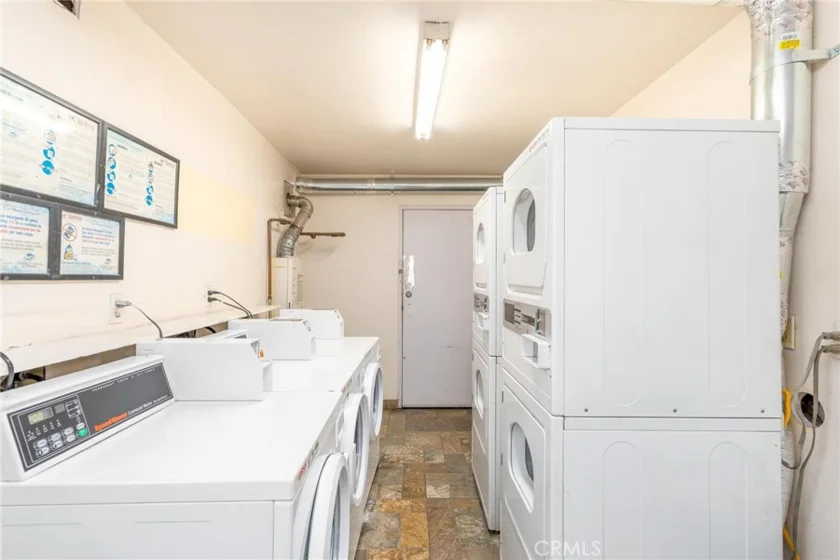 7254 Vassar Avenue #308 photo 29