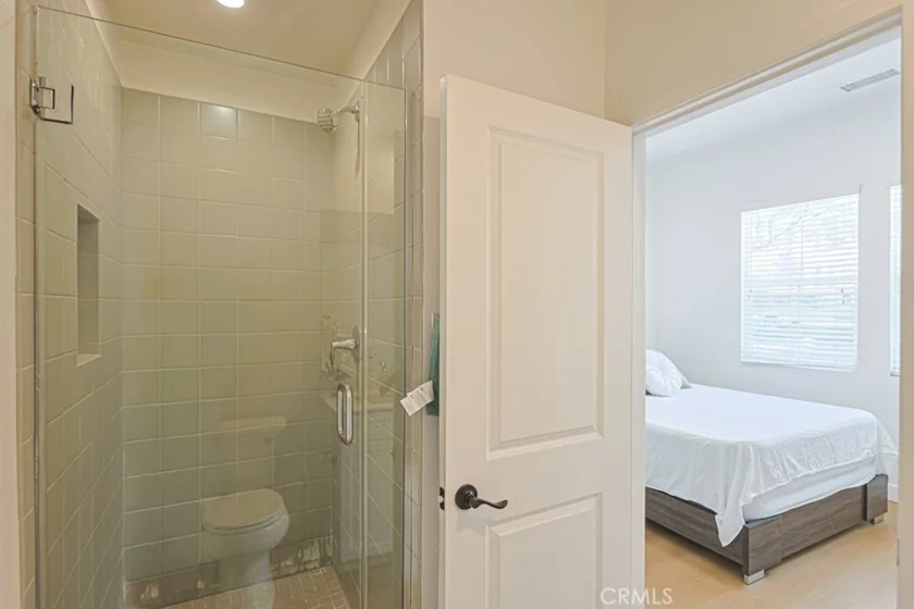 1410 N Harbor #1 photo 19