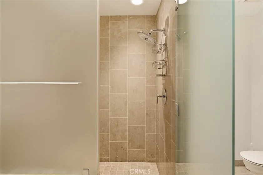 6250 Hollywood Boulevard #4M photo 5