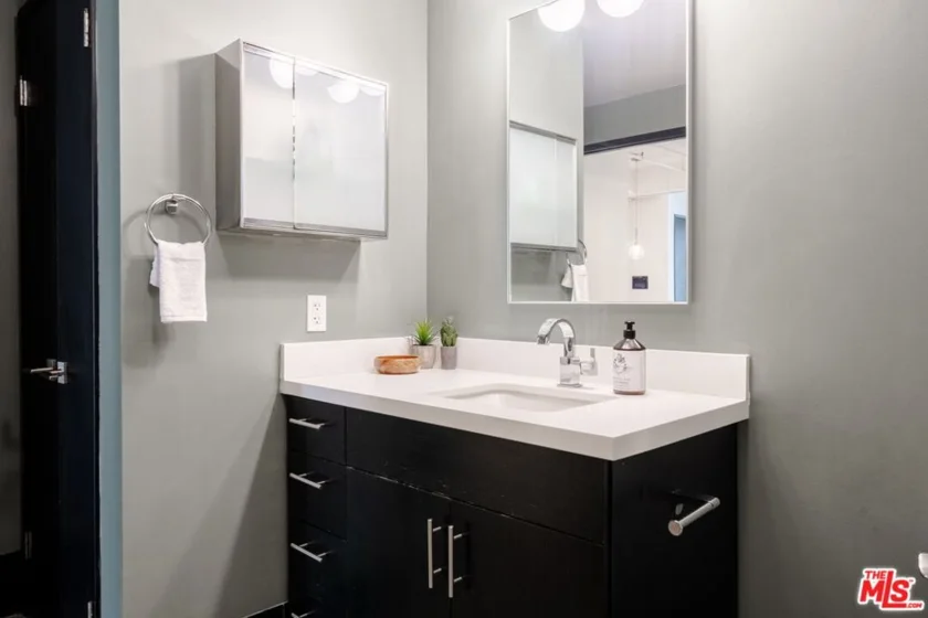 849 S Broadway #603 photo 15