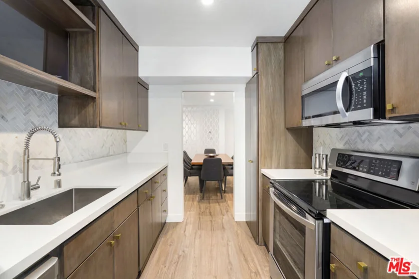 419 N Oakhurst Drive #101 photo 8